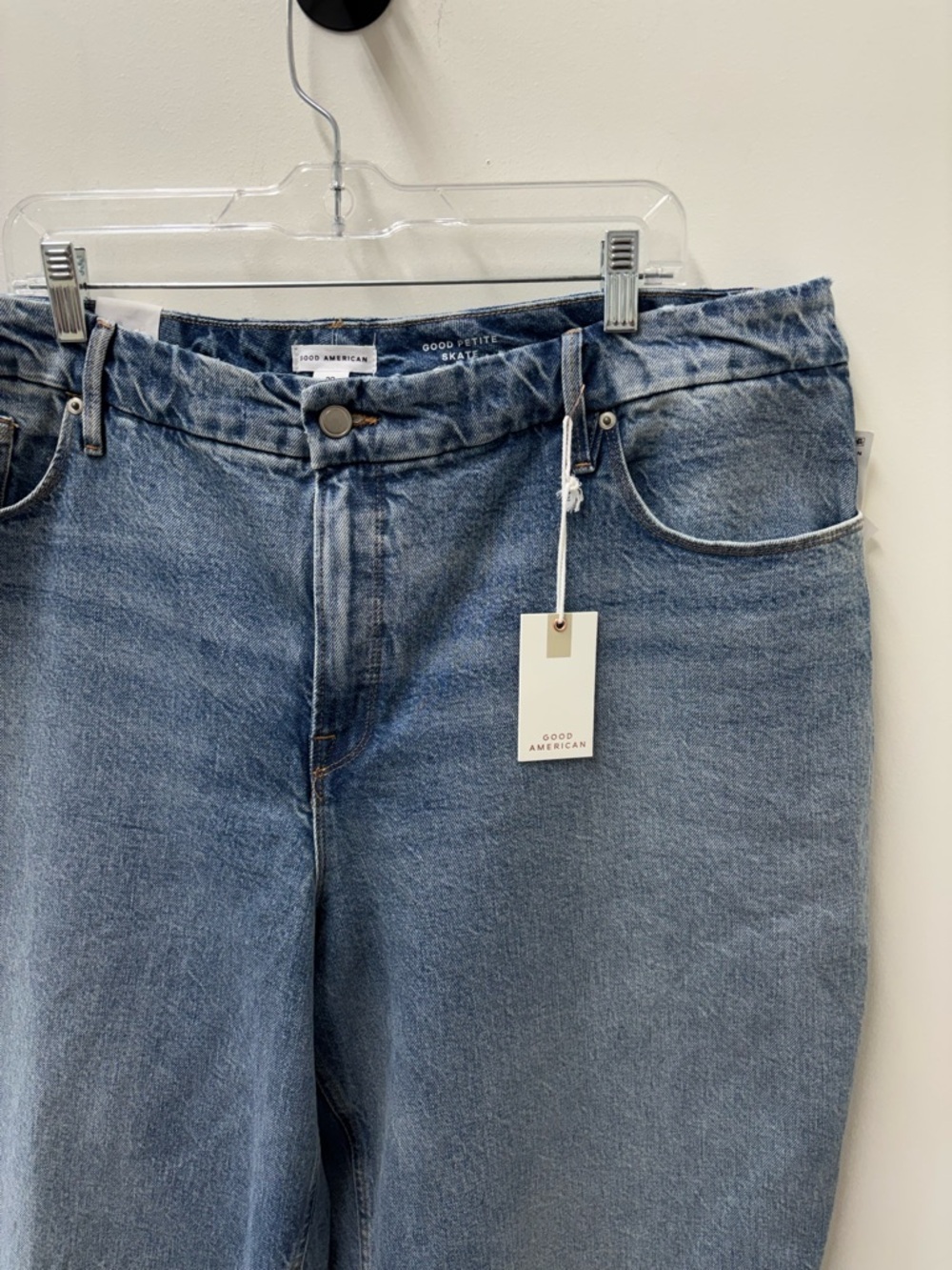 NWT Good American Plus Good Petite Skate Jeans in Indigo756 - Picture 2 of 6